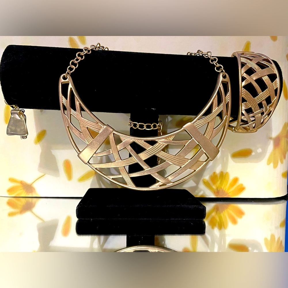 Chico’s Wanda Collar Jewelry Set Bundle Lot, Necklace Bracelet Earrings
